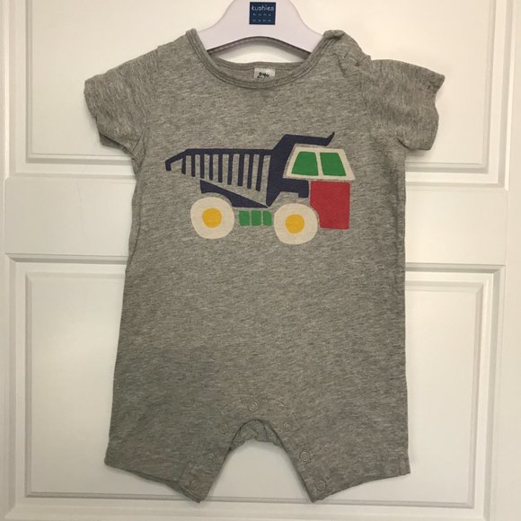 Baby Boden Dump Truck Romper Gray, 100% Coton Unisex Baby Size‎ 6-12 Months - Picture 2 of 10